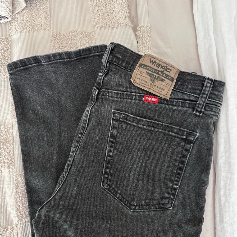 Wrangler Women's Straight Leg Jeans - Dark Gray